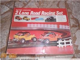 2 LANE LAND RACING SET BATTERY OPERATED