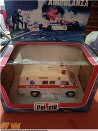 POLISTIL 1:25 AMBULANZA