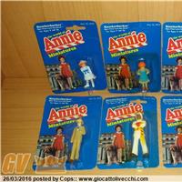 8 PVC FIGURE DE "IL MONDO DI ANNIE" ANNI `80 NUOVE! RARE! [ IN OFFERTA SOLO FINO A DOMENICA ]