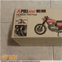 HONDA 750 FOUR SCALA 1:15 IN BOX