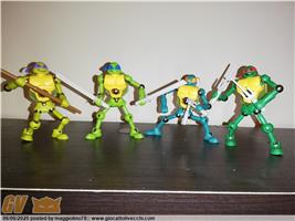 TURTLES SUPERMAG TIPO JEEG ROBO + PUNGI BALL 