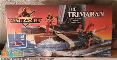 WATERWORLD TRIMARAN KENNER MINT 1995 SIGILLATO, ENORME BARCA DI KEVIN COSTNER, CIRCA 60 CM. DI LUNGHEZZA !