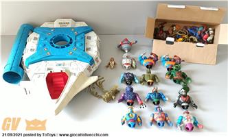 MASTERS OF THE UNIVERSE MOTU HE MAN NAVE STARSHIP ETERNIA MATTEL 80`S OLD TOYS