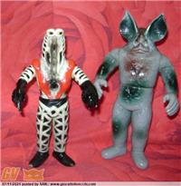 LOTTO #1 ULTRAMAN MONSTER - KAIJUU 6": ALIEN ICARUS + ALIEN GODOLA 