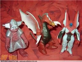 LOTTO #15 ULTRAMAN MONSTER - KAIJUU 6": MELBA - ALIEN STANDEL REDOL - DEBAN