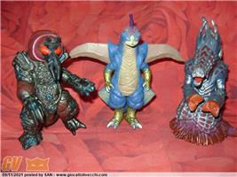 LOTTO #17 ULTRAMAN MONSTER - KAIJUU 6": LIDORIAS - SANDROS - CHAOS BUG