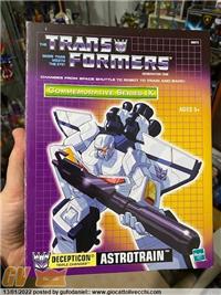 TRANSFORMERS G1 ASTROTRAIN REISSUE HASBRO COMMEMORATIVE SERIES IX // MISB / NUOVO!!!