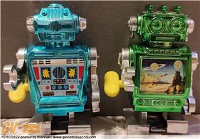 WINDUP MINI ROBOT WALKING FINE ANNI 60 MADE IN HONG KONG