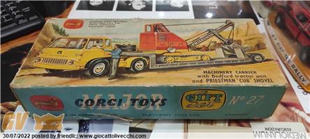 CORGI TOYS GIFT SET #27 MACHINERY CARRIER CON CAMION BEDFORD