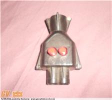 MAZINGA &#47; GOLDRAKE PUGNO SPARA MISSILI PER MINI JUMBO MATTEL