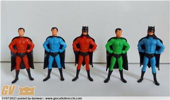 BATMAN E SUPERMAN SORPRESINE COMPONIBILI KINDER LOTTO DI 5 PEZZI RARISSIMI E PERFETTI 
