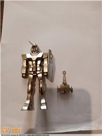GUNDAM MINI INTERAMENTE IN METALLO CLOVER 70