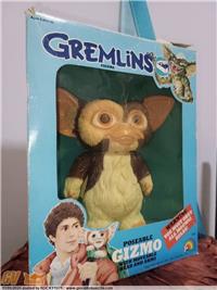 TV FILM ANNI 80 VINTAGE 1984 LJN GIZMO GREMLINS ACTION FIGURE CM 23 BOX MAI APERTO MA ROVINATO DAL TEMPO VETRINETTA TRASPARENTE CENTRALMENTE CON VARI 