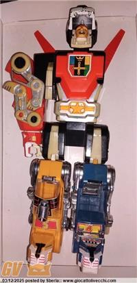 VOLTRON PANOSH GOLION 4 LEONI DA RECUPERO E UNO NO,  + PILOTA + LEONE GIALLO GOLION DA RECUPERO