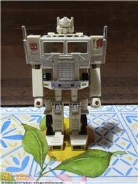 TRANSFORMERS G1 ULTRA MAGNUS