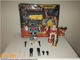 SCAMBIO TRANSFORMERS DEFENDER CON SCATOLA GIG E COMPUTRON + PREDAKING