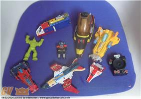 LOTTO ROBOT E ASTRONAVI STARZINGER GATTIGER E ALTRO