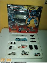TRANSFORMERS DEFENSOR GIG