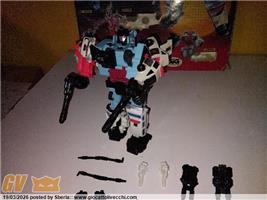 TRANSFORMERS DEFENSOR GIG